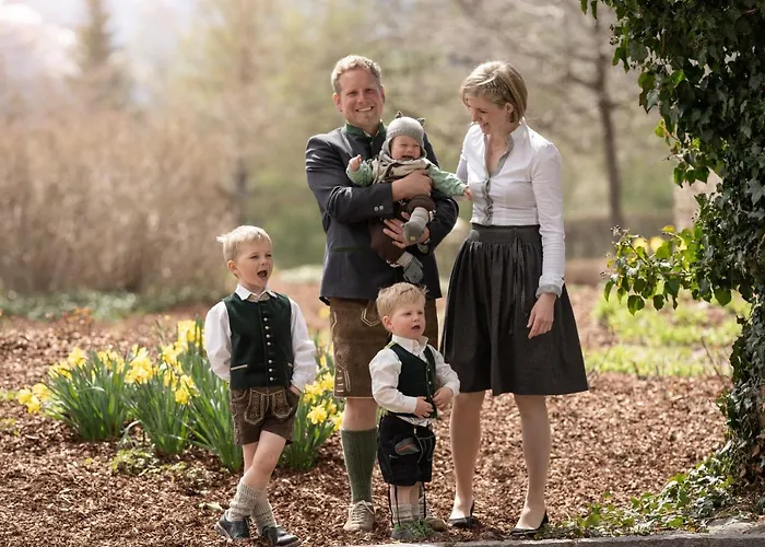 Bio Bauernhof Schweizerhof 农家乐 *